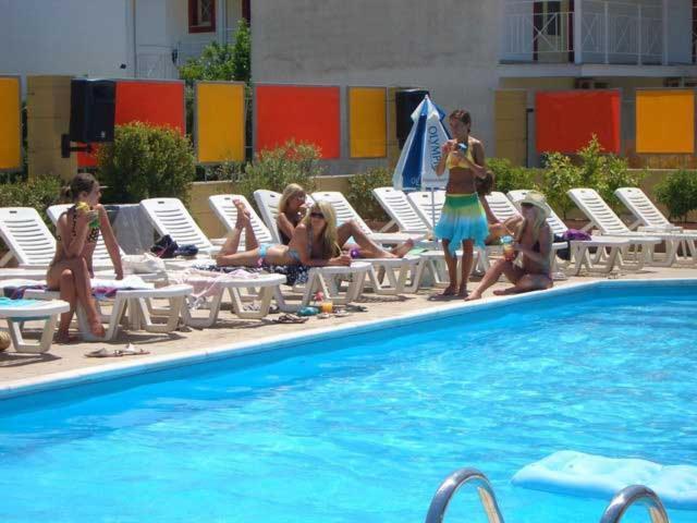 Kavos Central מראה חיצוני תמונה